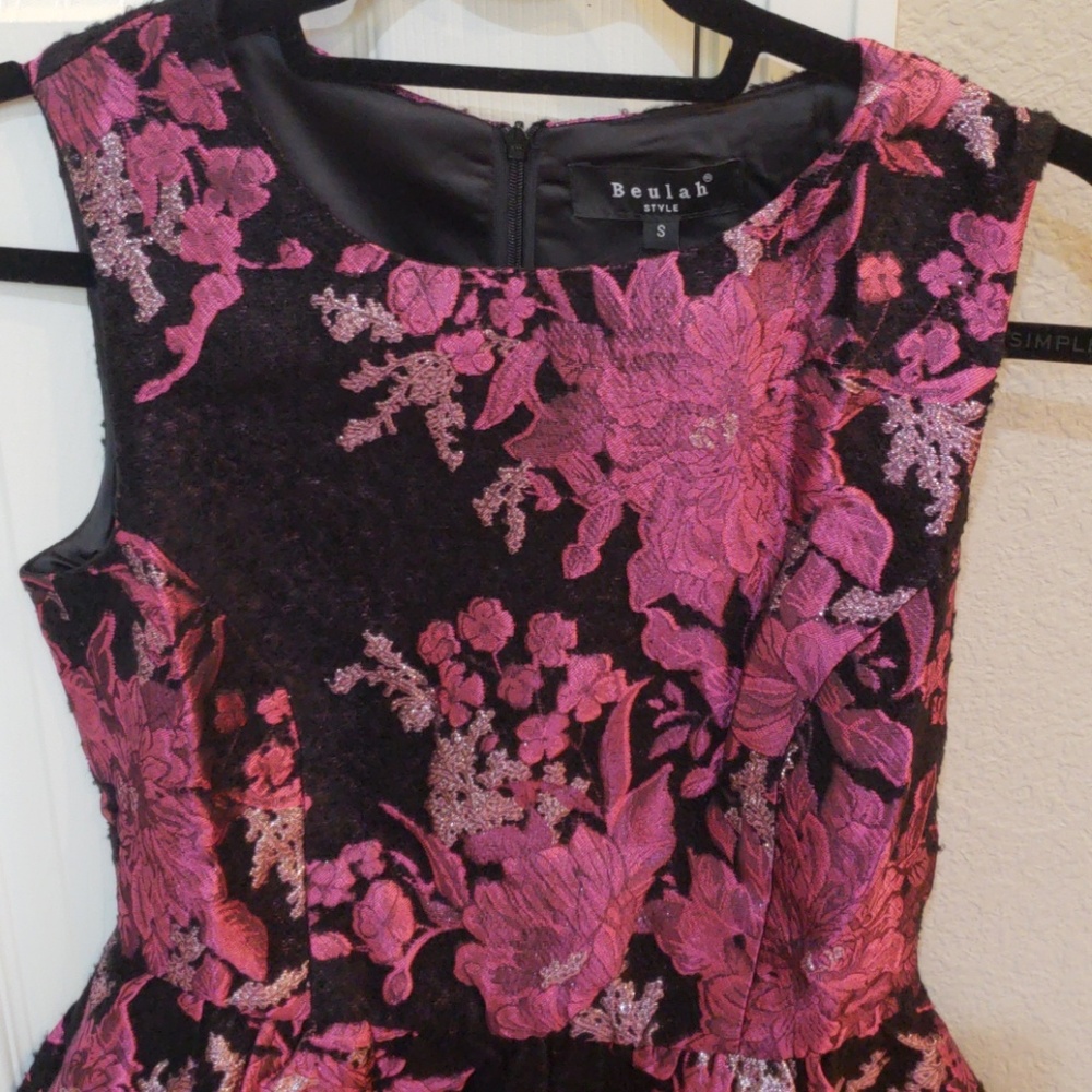 💕Magenta Floral Brocade Cocktail/Party Dress - Picture 5 of 8